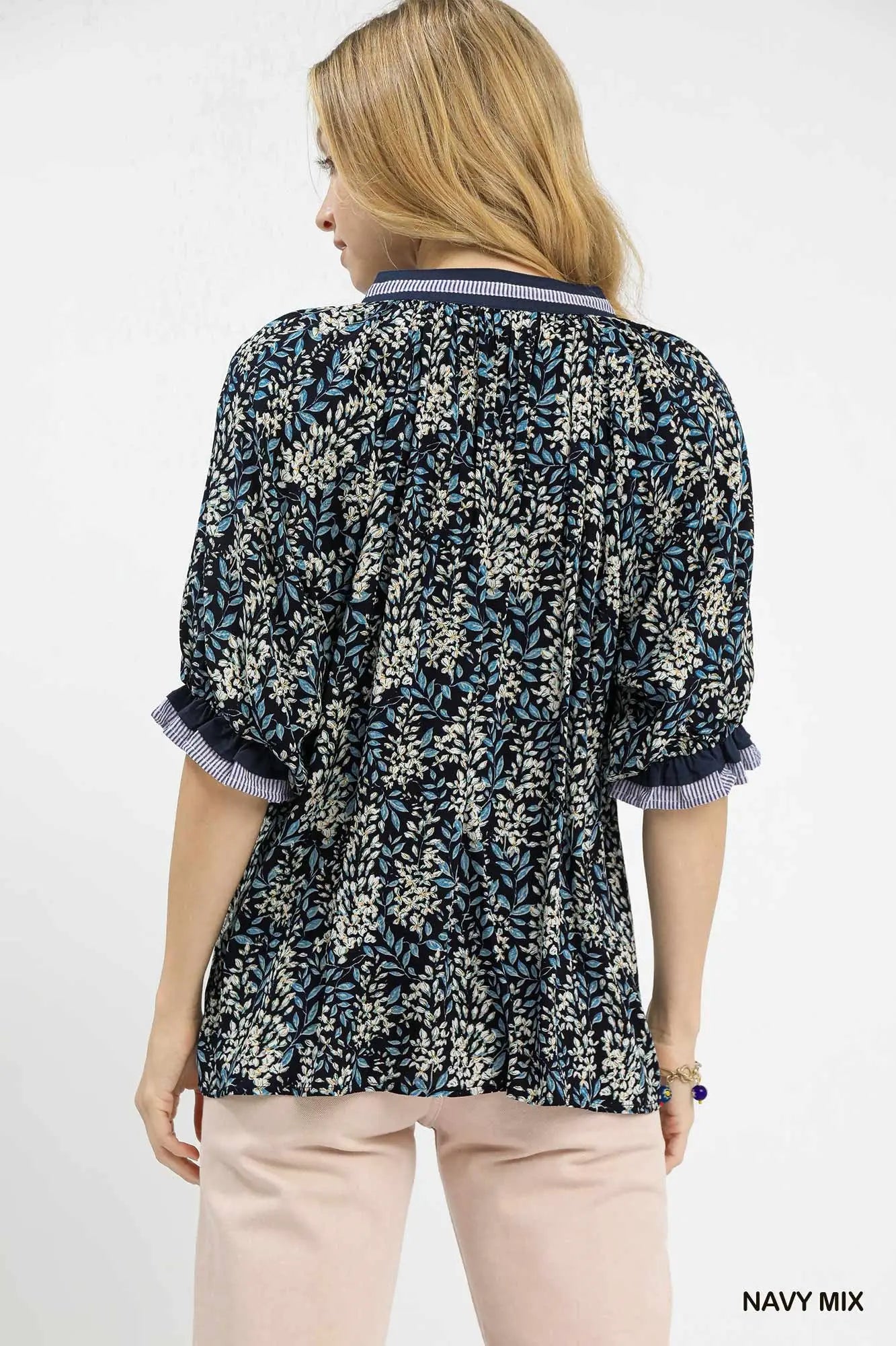 Paityn Spring Burst Print V-Neck Top Navy Mix