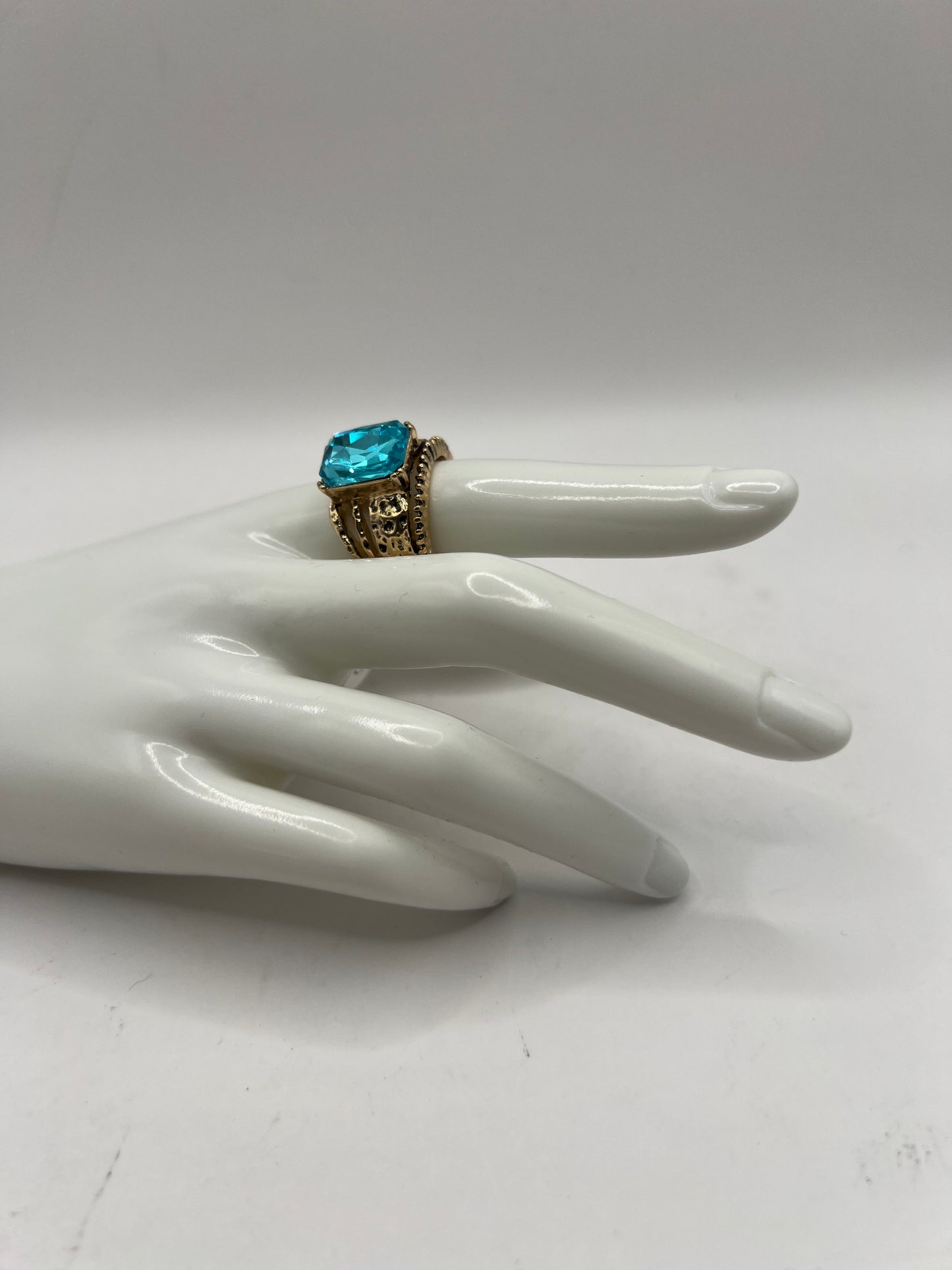 Blue Gold Ring