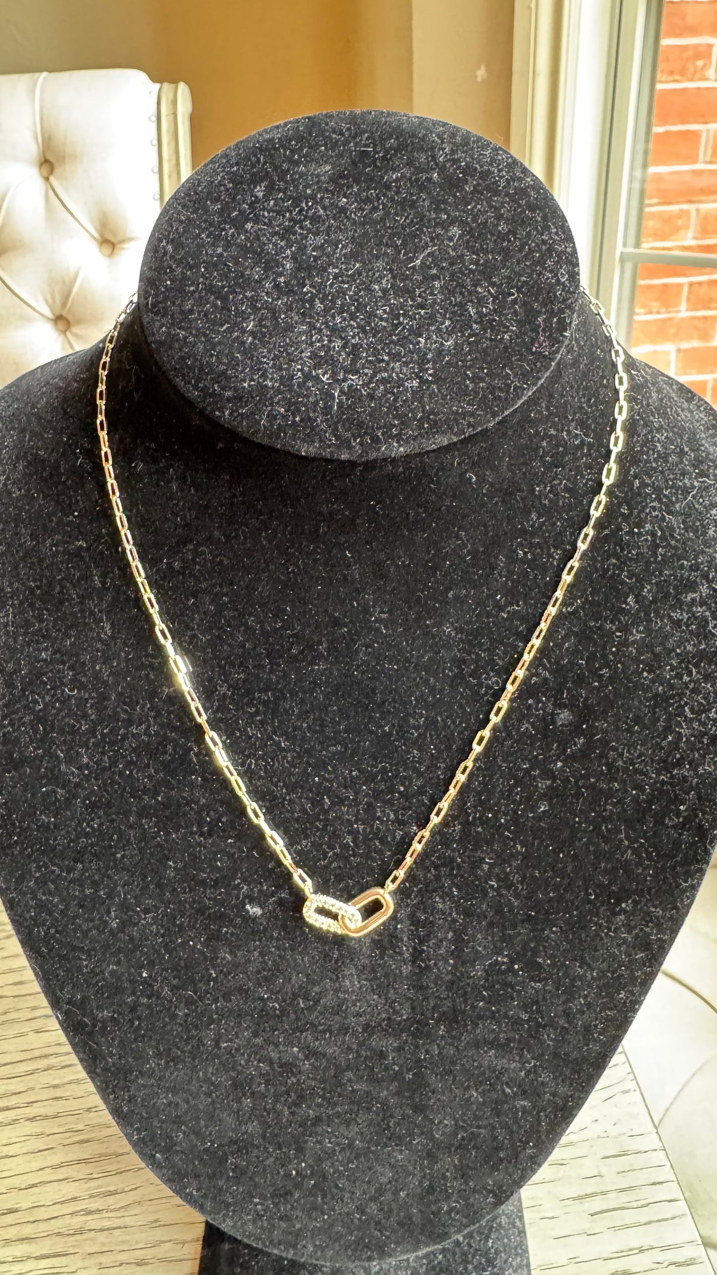 N22 Gold and Crystal Link Necklace