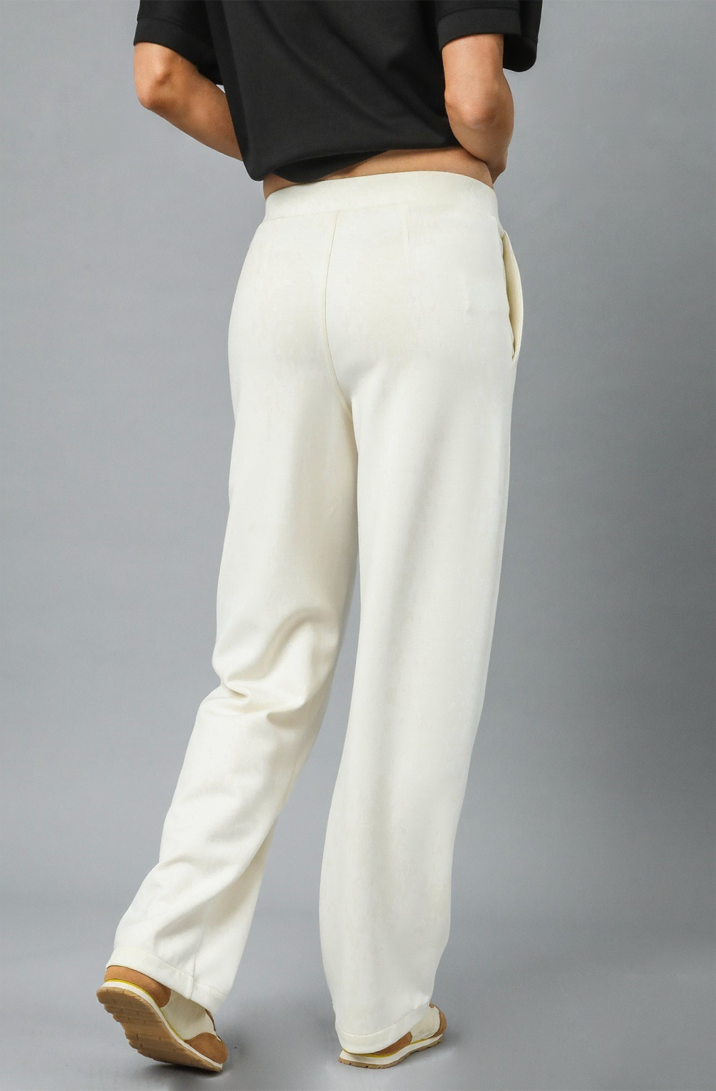 Remi Luxeknit Mid Rise Straight Leg Cream