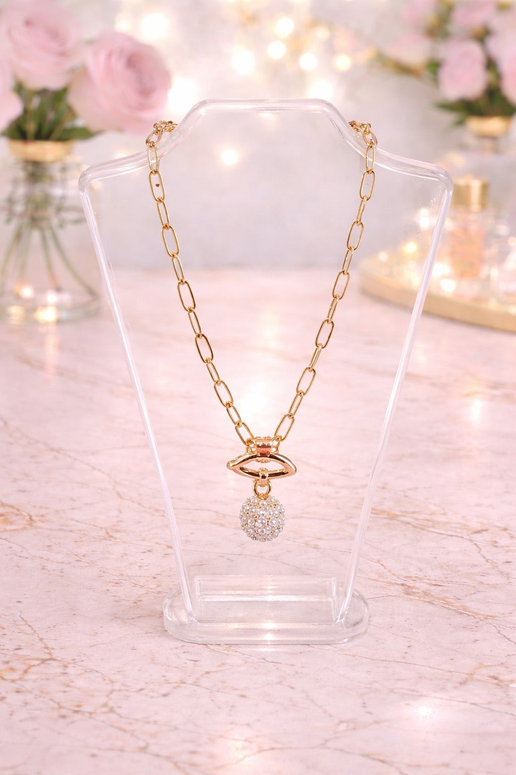 Gold Chain Link with Crystal Pendant Necklace