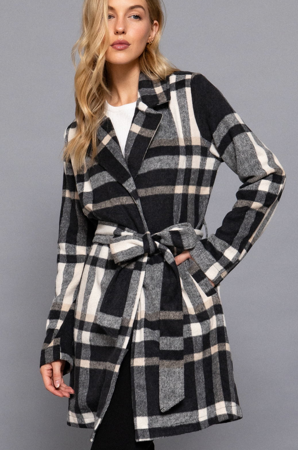 Ivy Long Sleeve Belted Plaid Woven Jacket Black/Taupe