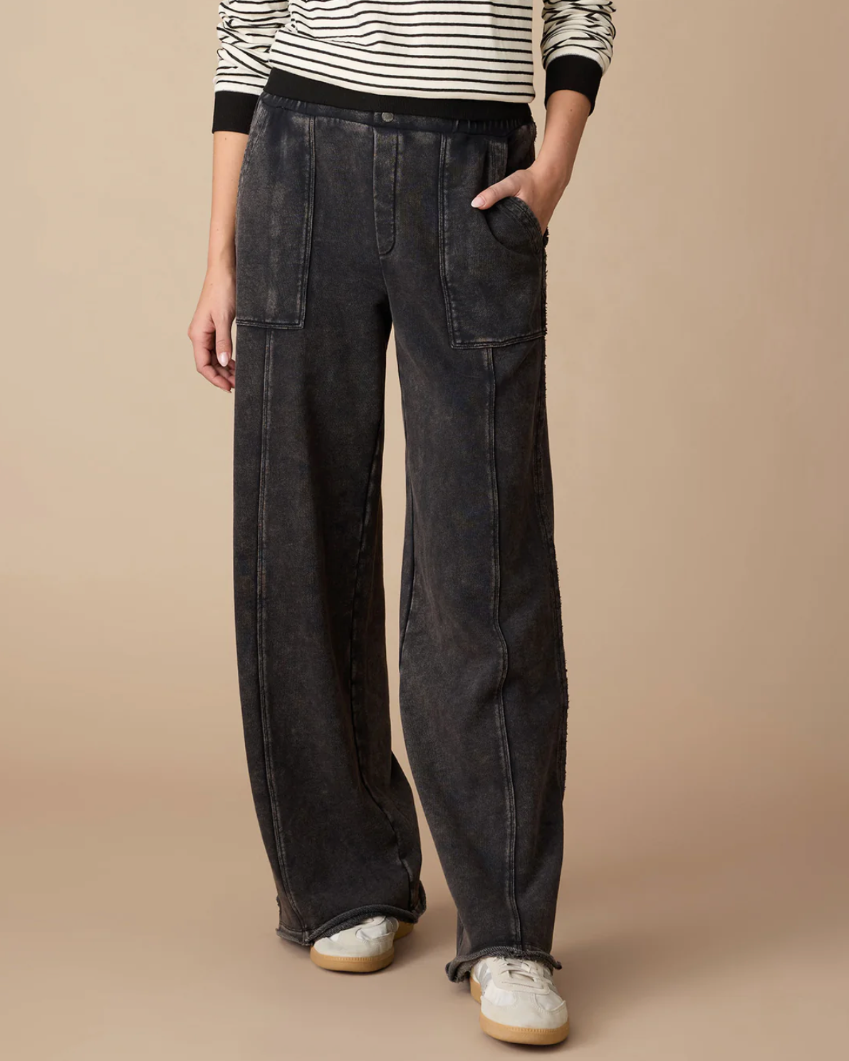 Dolly French Terry Utility Pant Washed Black