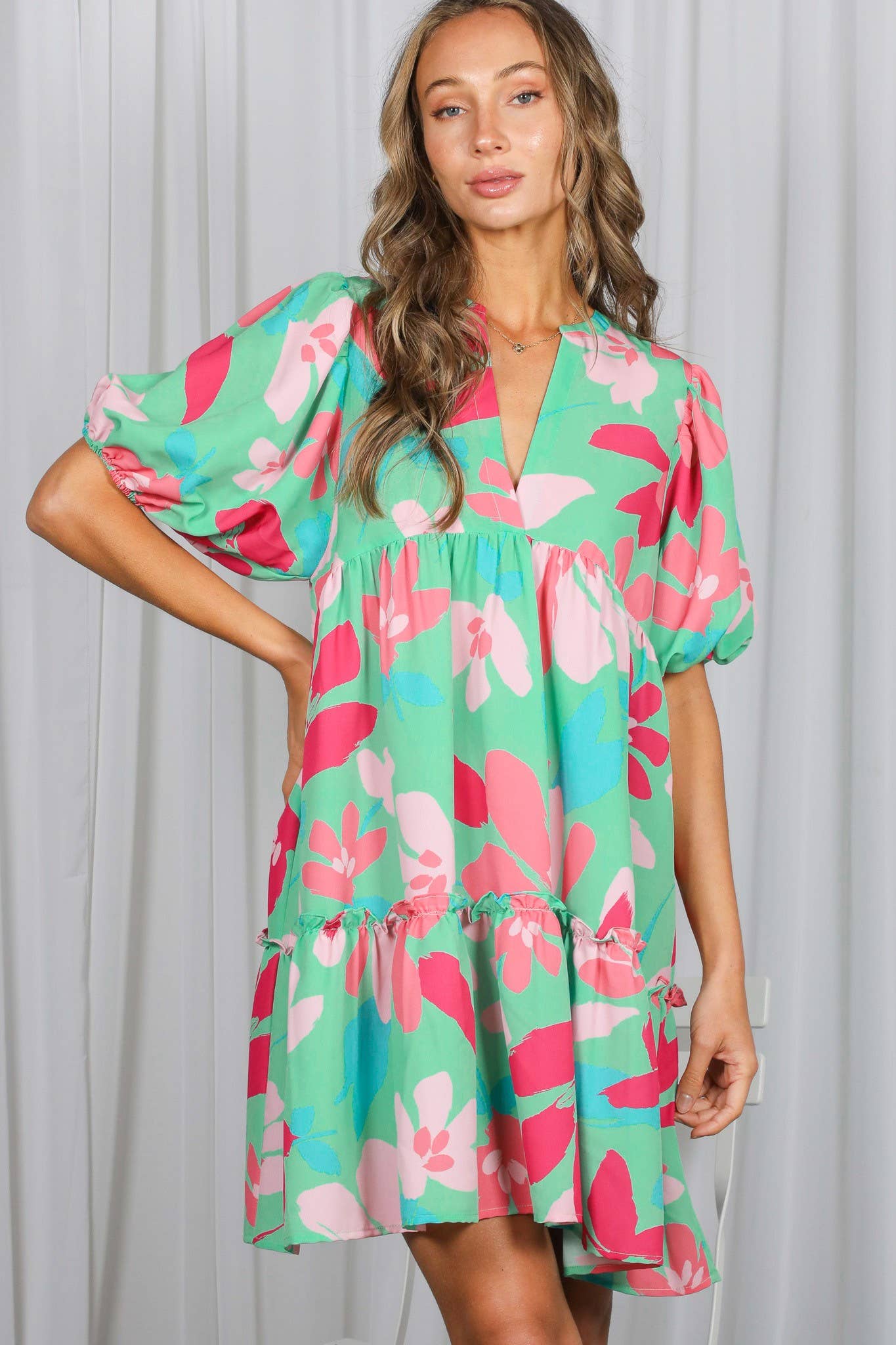 Clover Floral Print V-Neck Tired Baby Doll Mini Dress VD82057M: Mint / S