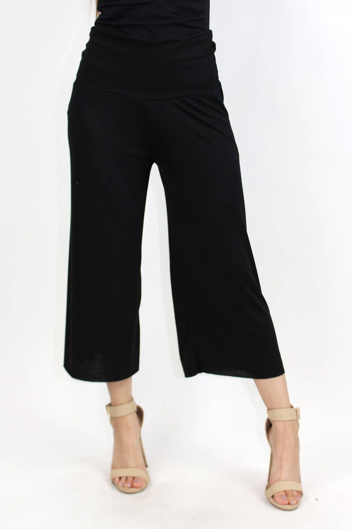 P-84429-JY6 The high-waisted   fold-over waistband gaucho