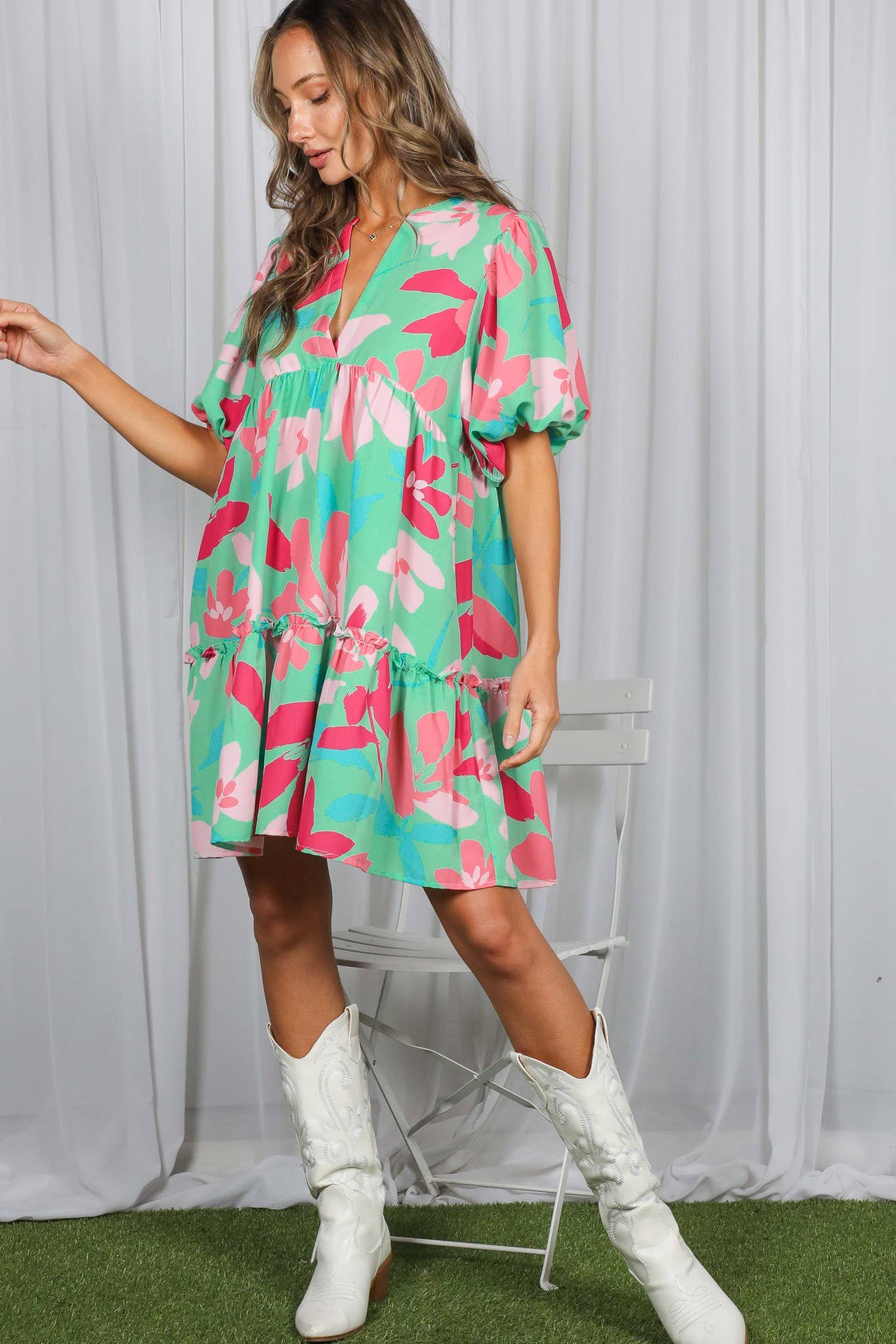 Clover Floral Print V-Neck Tired Baby Doll Mini Dress VD82057M: Mint / S