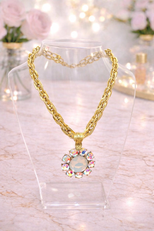 Gold Flower Pendant Necklace