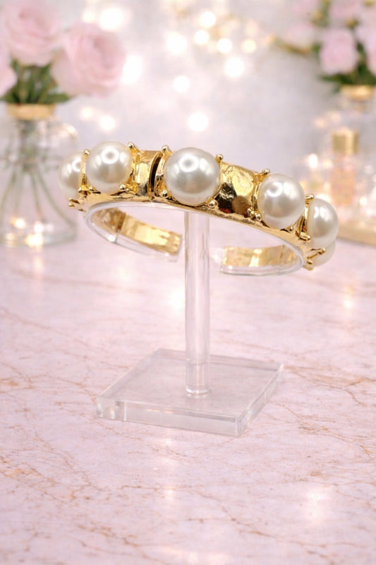 Foiled Gold Pearl Bracelet