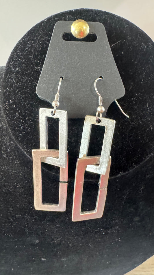 E18 Silver Rectangle Earrings