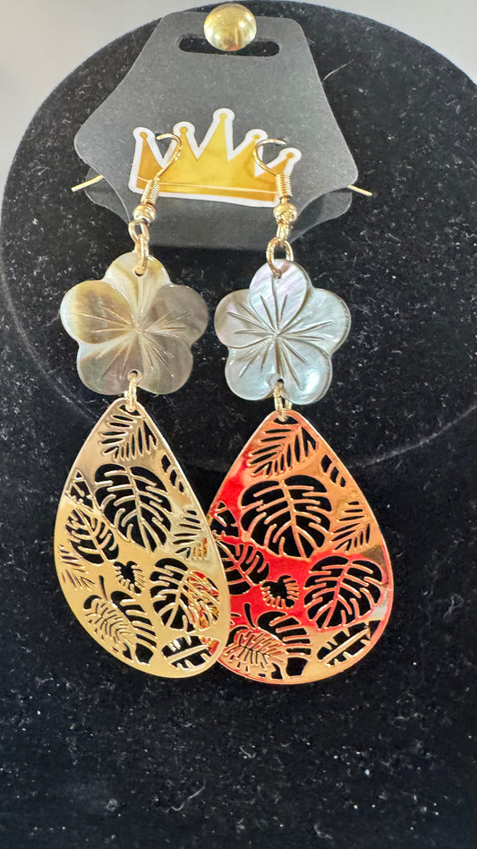 E49 Floral Leaf Teardrop Earrings