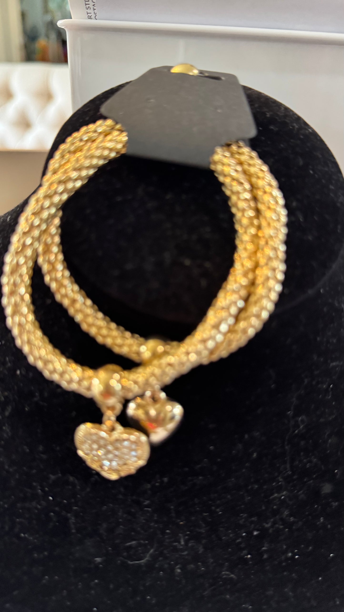 B11 Gold Heart Bracelet Set