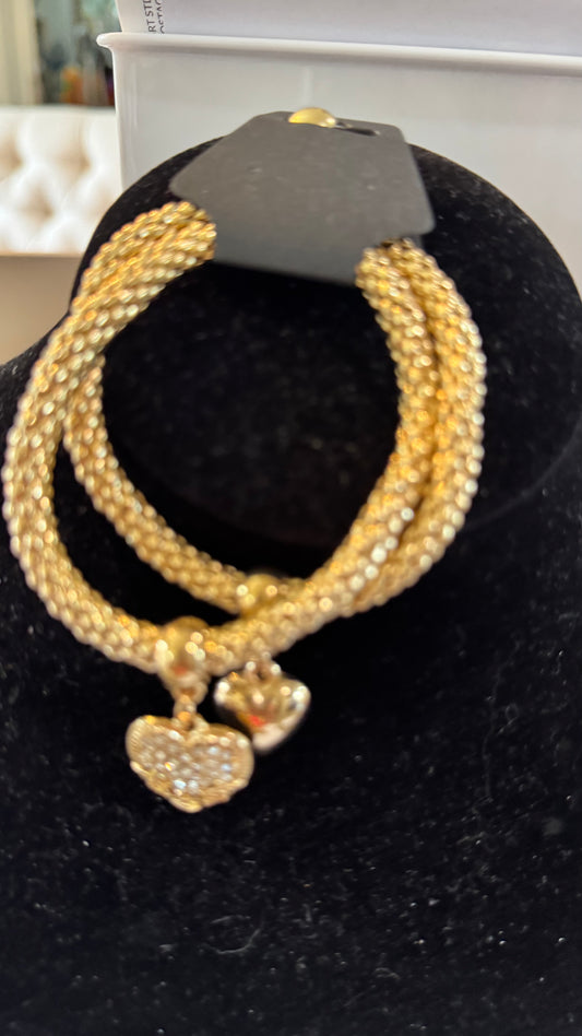 B11 Gold Heart Bracelet Set