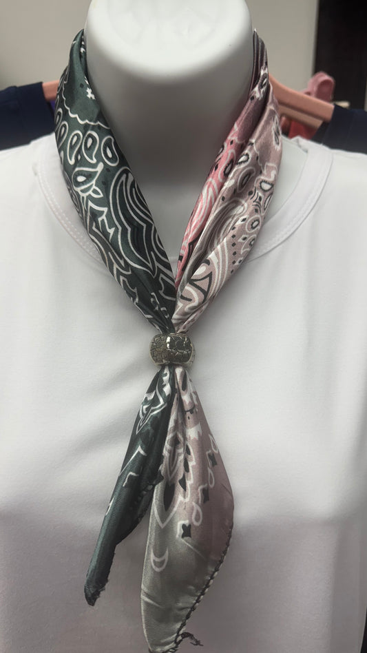 N19 Black and Pink Twilly Scarf with Pendant