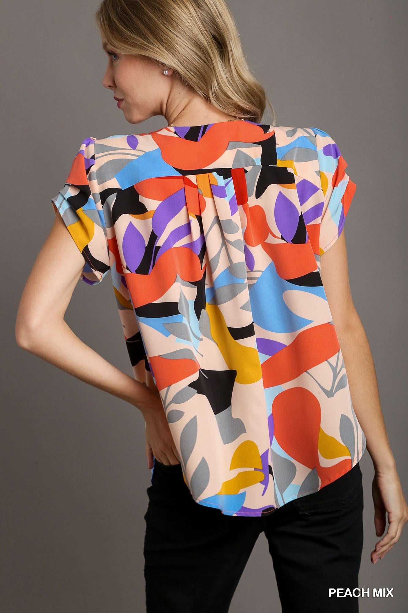 Ellie Short Sleeved Abstract Print Top
