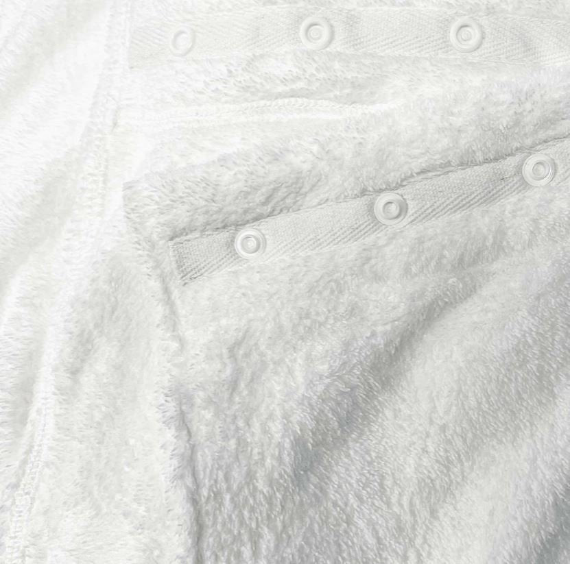 Plush Microfiber Spa Wrap, White, Snap Closure