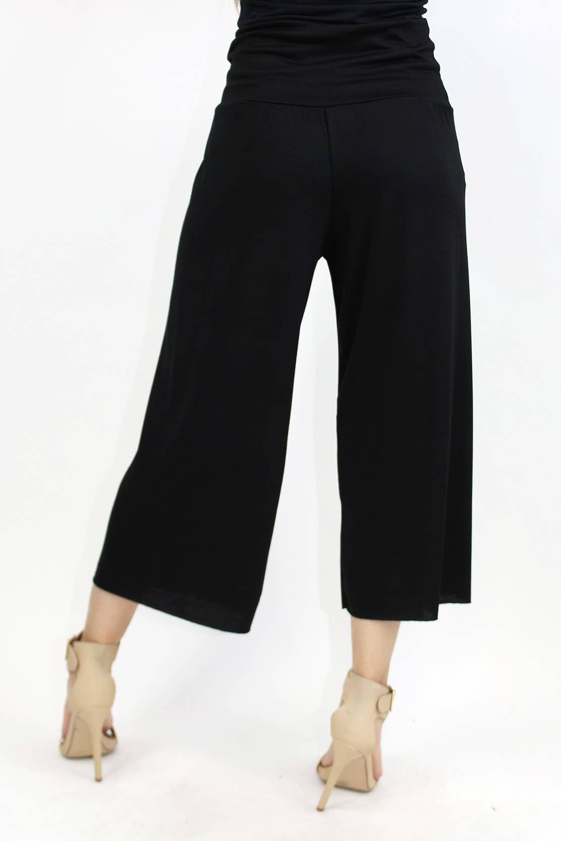 P-84429-JY2 The wide, fold-over waistband gaucho pants