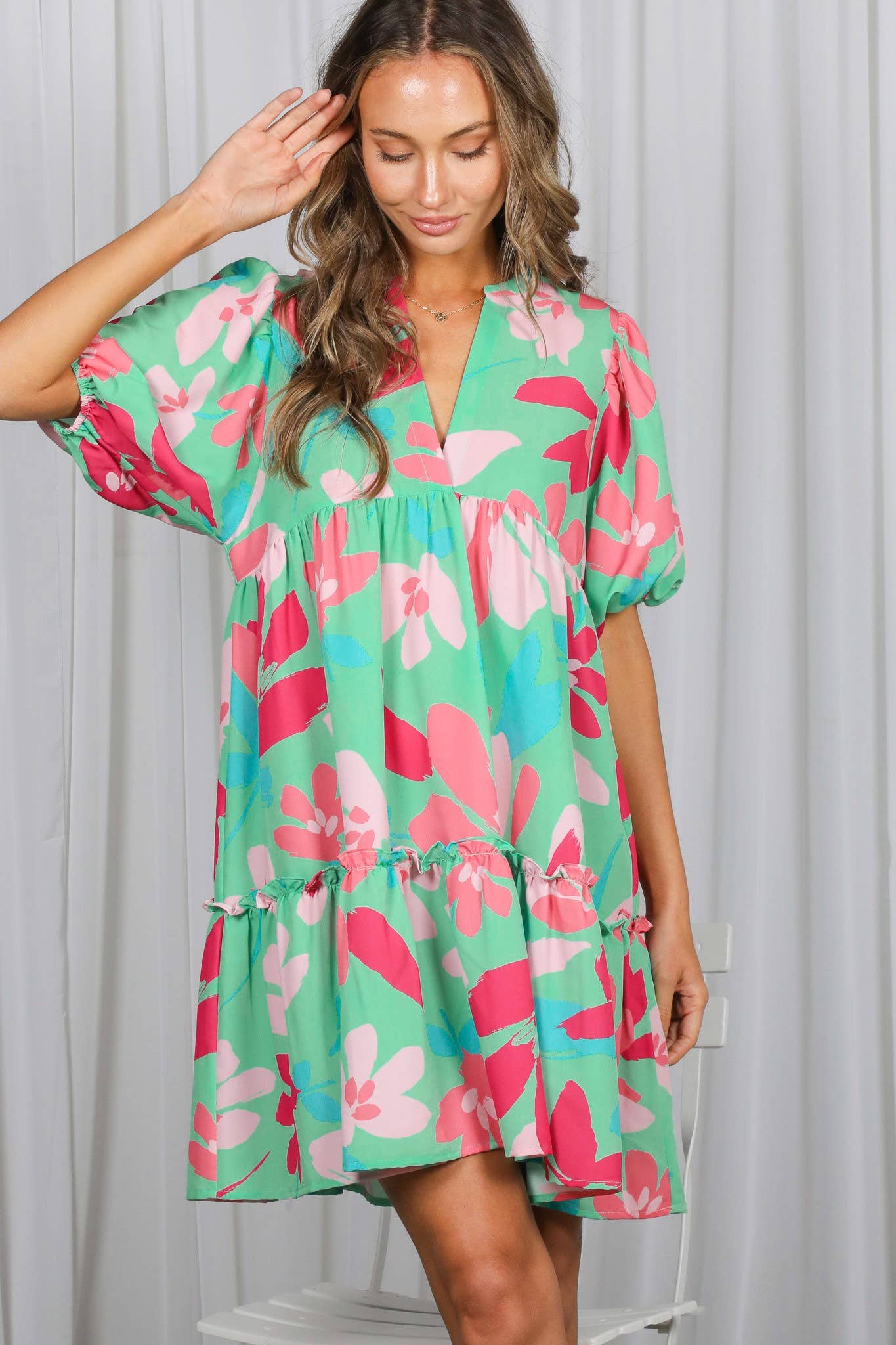 Clover Floral Print V-Neck Tired Baby Doll Mini Dress VD82057M: Mint / M